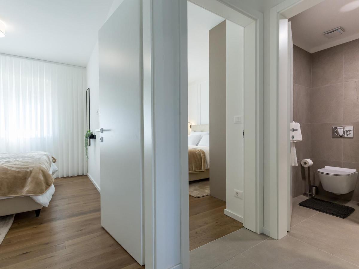 Lemon3 Deluxe Apartment Porec Exterior photo