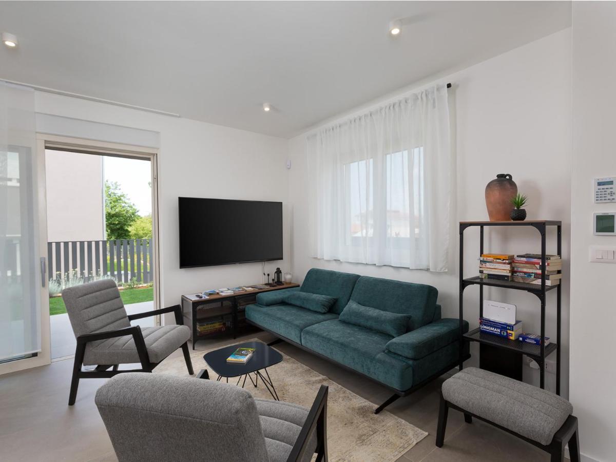Lemon3 Deluxe Apartment Porec Exterior photo