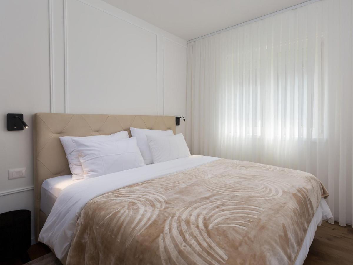Lemon3 Deluxe Apartment Porec Exterior photo