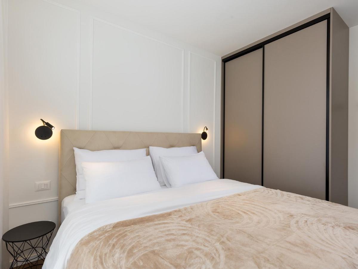 Lemon3 Deluxe Apartment Porec Exterior photo