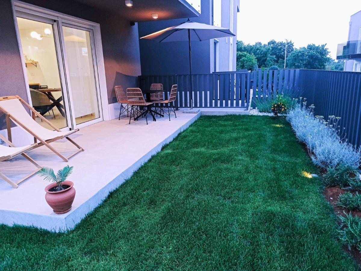 Lemon3 Deluxe Apartment Porec Exterior photo