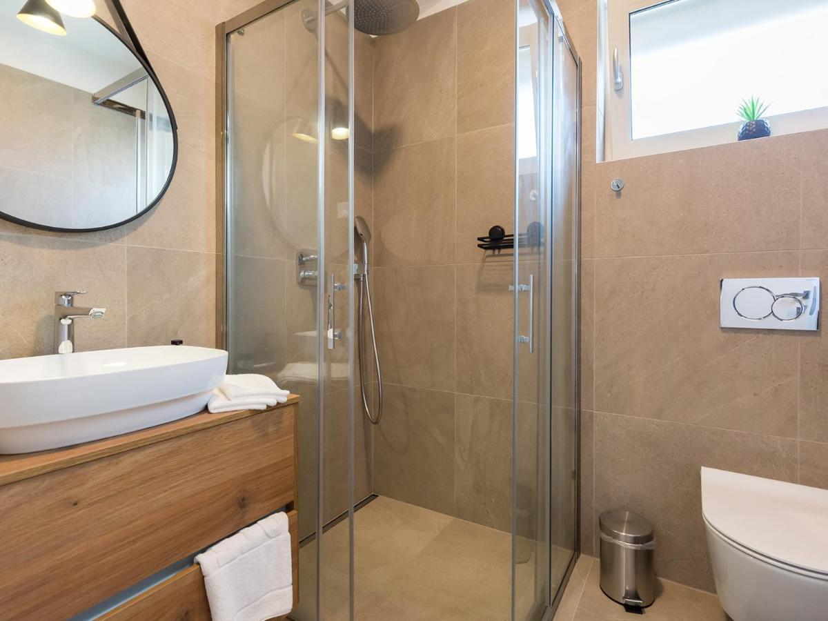 Lemon3 Deluxe Apartment Porec Exterior photo