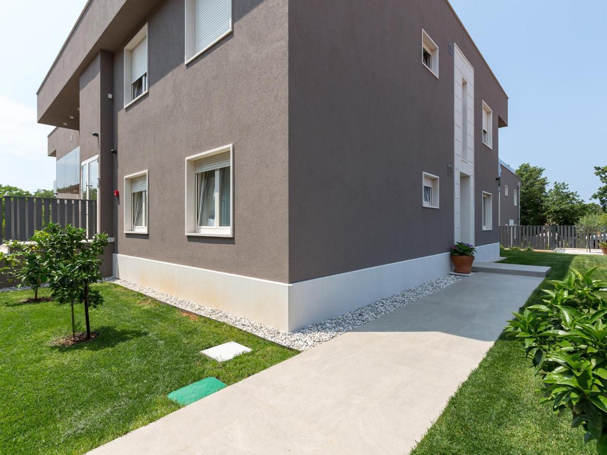 Lemon3 Deluxe Apartment Porec Exterior photo